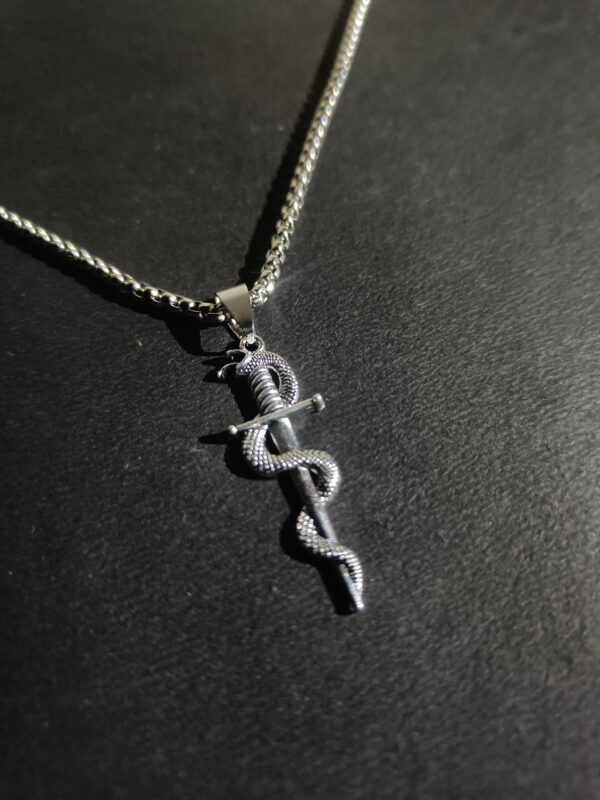 Basilisk's Fang - Image 4