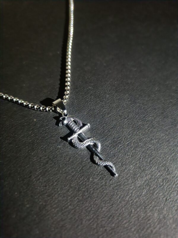 Basilisk's Fang - Image 2