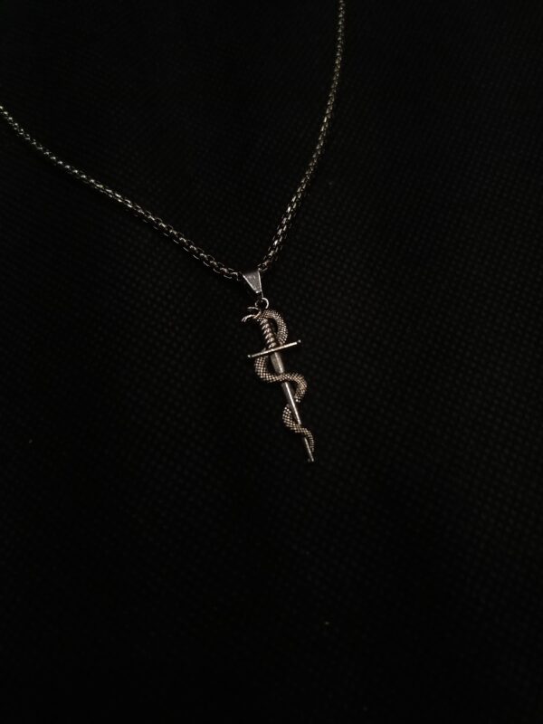 Basilisk's Fang - Image 3